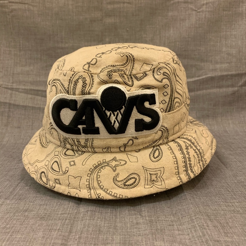 Cleveland Cavaliers NEWERA NBA HARDWOOD Bucket Hat